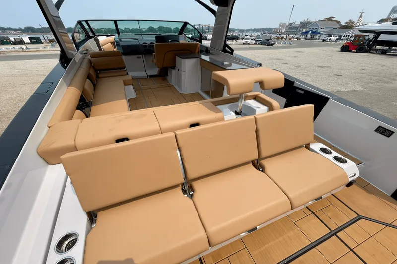 Slide: The Image of Aviara AV36 2022 - 6