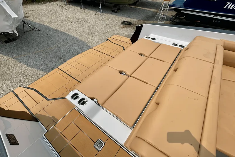 Slide: The Image of Aviara AV36 2022 - 9