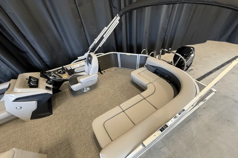 Slide: The Image of Barletta Aria 20 L 2026 - 8