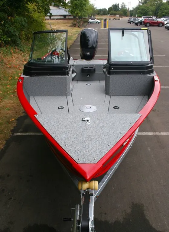 Slide: The Image of Lund 1675 Adventure Sport 2026 - 14