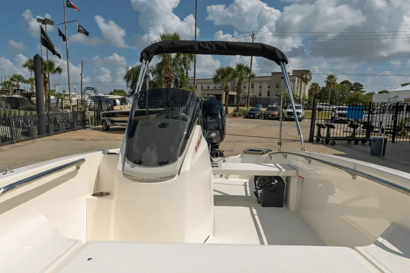 Slide: The Image of Boston Whaler 130 Super Sport 2026 - 9