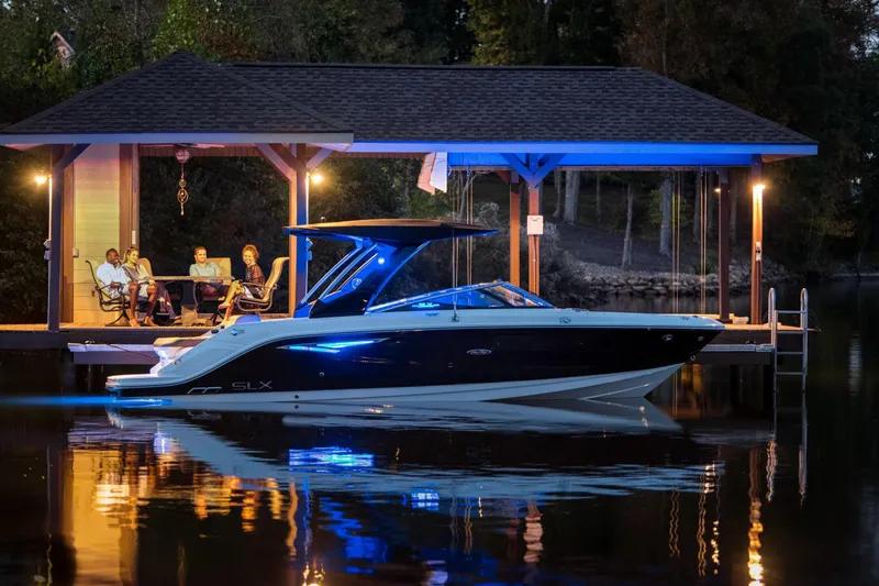 Slide: The Image of Sea Ray 280 SLX 2016 - 4