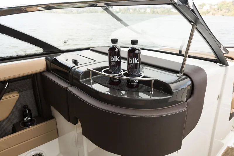 Slide: The Image of Sea Ray 280 SLX 2016 - 20