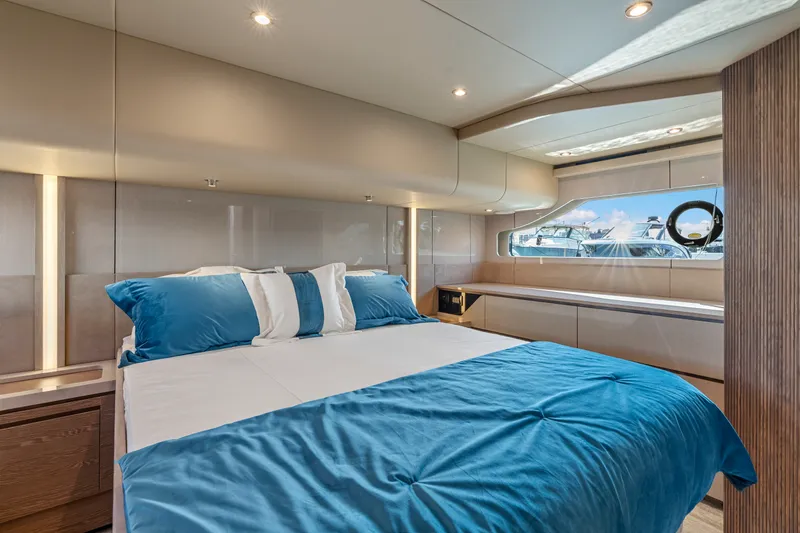 Slide: The Image of Cruisers 50 FLY 2027 - 36