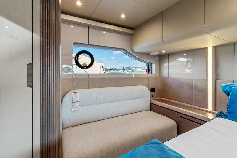 Slide: The Image of Cruisers 50 FLY 2027 - 35