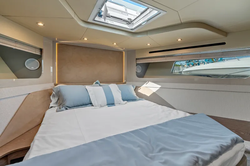 Slide: The Image of Cruisers 50 FLY 2027 - 30