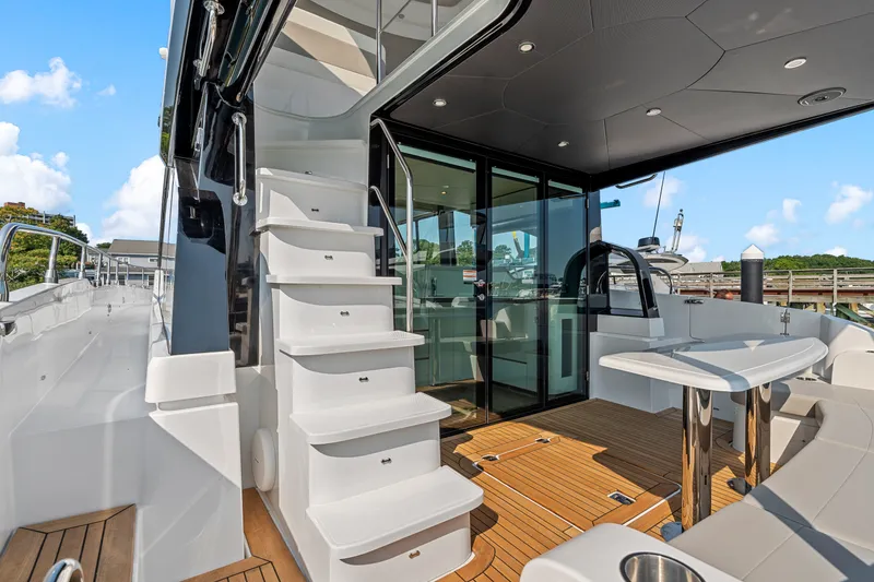 Slide: The Image of Cruisers 50 FLY 2027 - 7