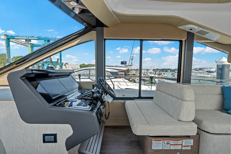 Slide: The Image of Cruisers 50 FLY 2027 - 24