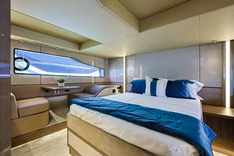 Slide: The Image of Cruisers 57 FLY 2027 - 38