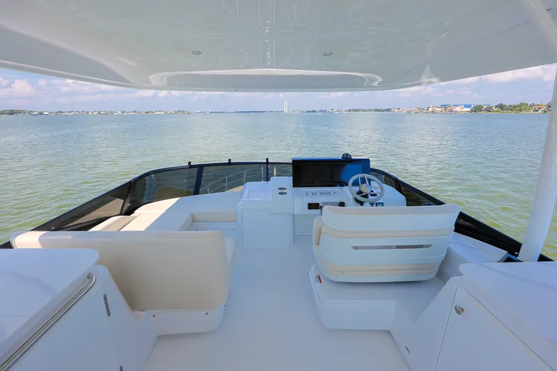 Slide: The Image of Cruisers 57 FLY 2027 - 18