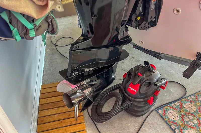 Slide: The Image of Boston Whaler 170 MONTAUK 2021 - 24