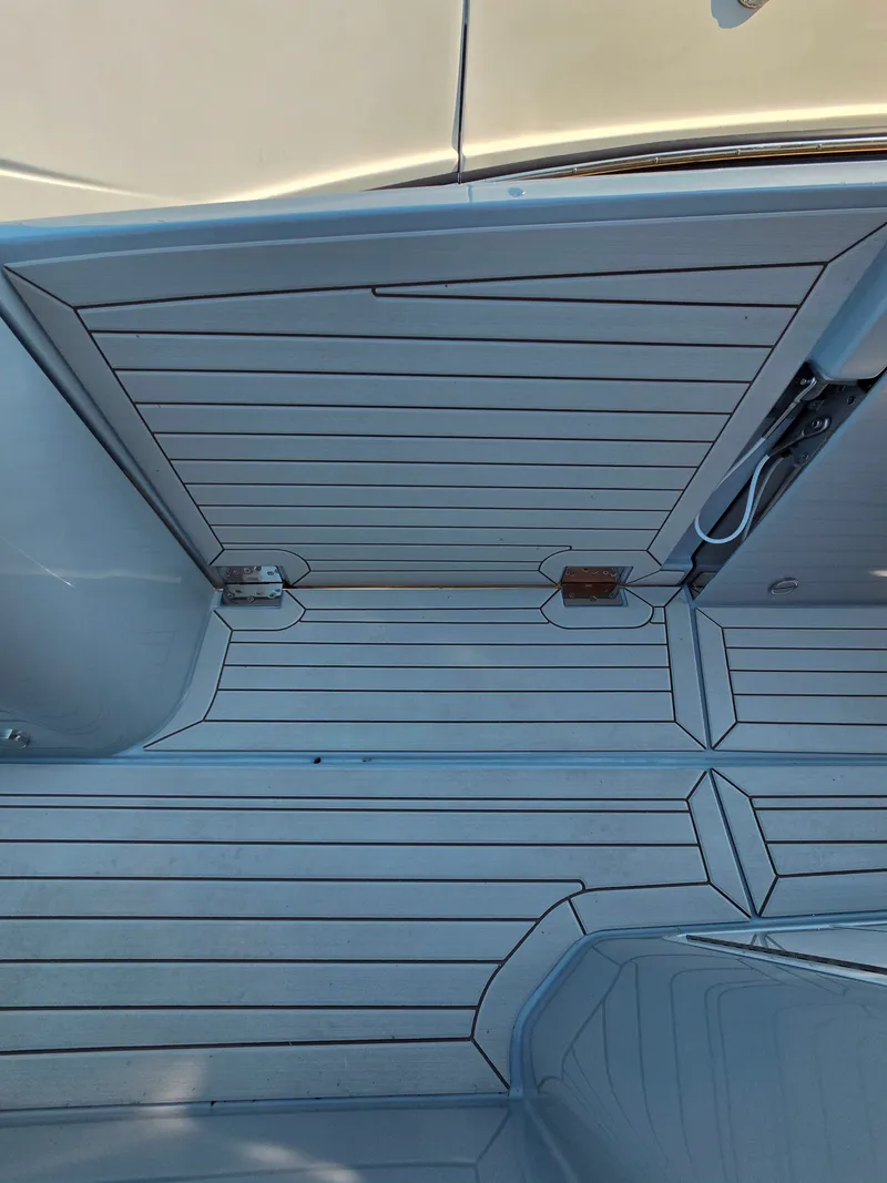 Slide: The Image of Cruisers 38 VTR 2027 - 12