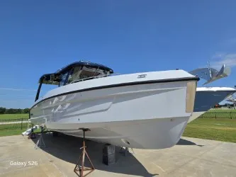 Slide: The Image of Cruisers 38 VTR 2027 - 3