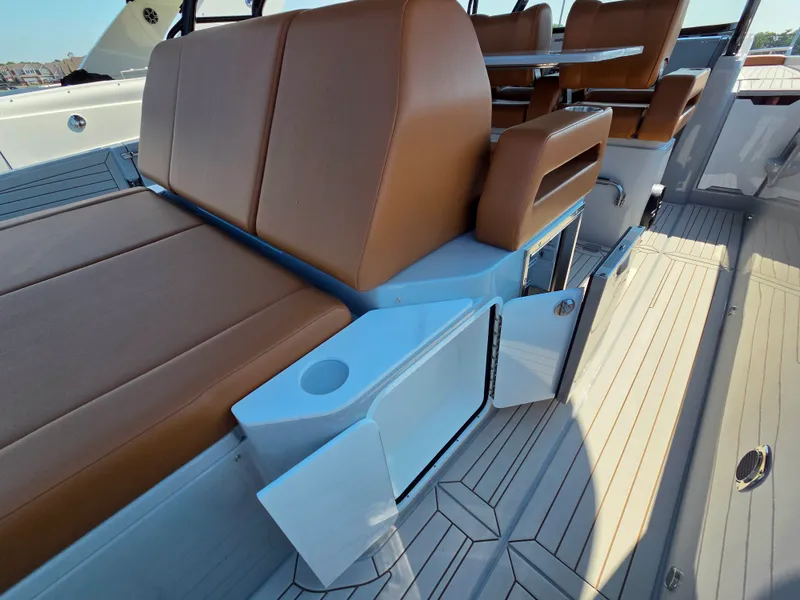 Slide: The Image of Cruisers 38 VTR 2027 - 17