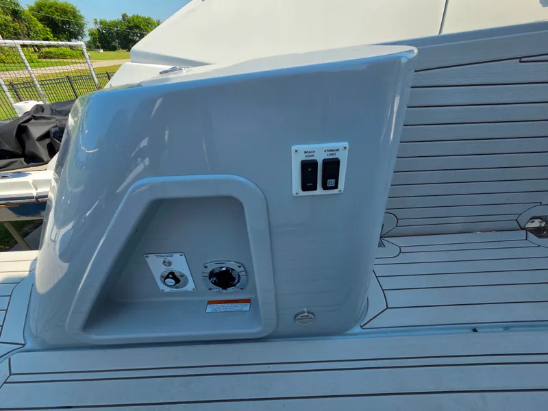Slide: The Image of Cruisers 38 VTR 2027 - 53