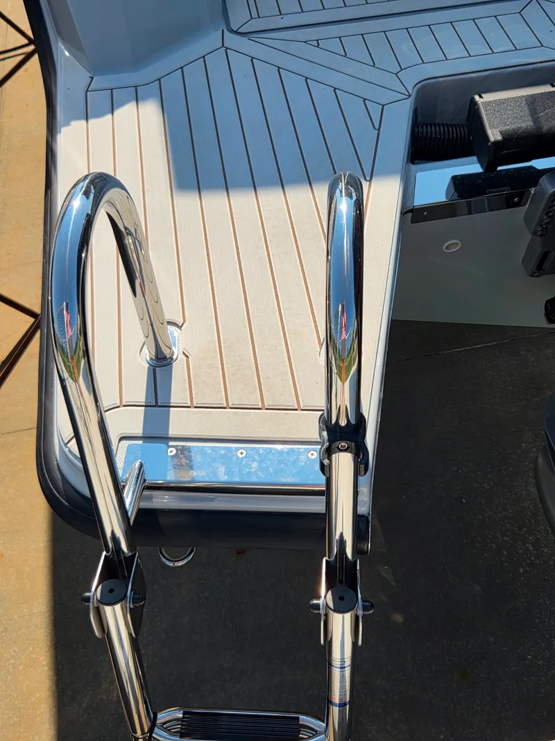 Slide: The Image of Cruisers 38 VTR 2027 - 9