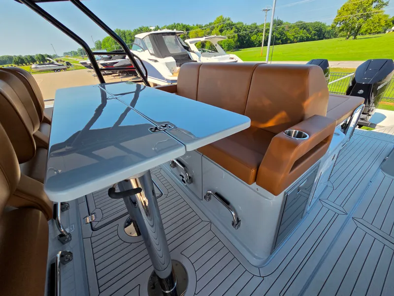 Slide: The Image of Cruisers 38 VTR 2027 - 43