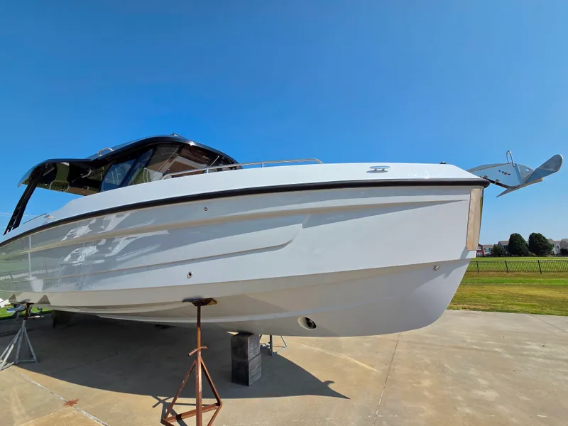 Slide: The Image of Cruisers 38 VTR 2027 - 2