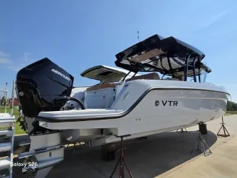 Slide: The Image of Cruisers 38 VTR 2027 - 12
