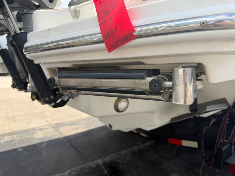 Slide: The Image of Sea Ray SDX 290 Outboard 2024 - 27