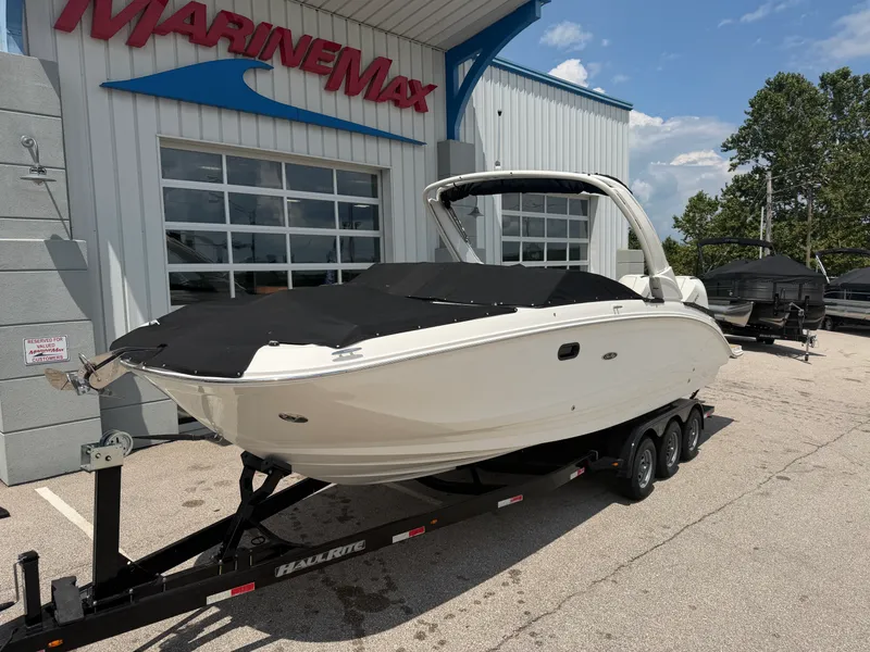 Slide: The Image of Sea Ray SDX 290 Outboard 2024 - 3