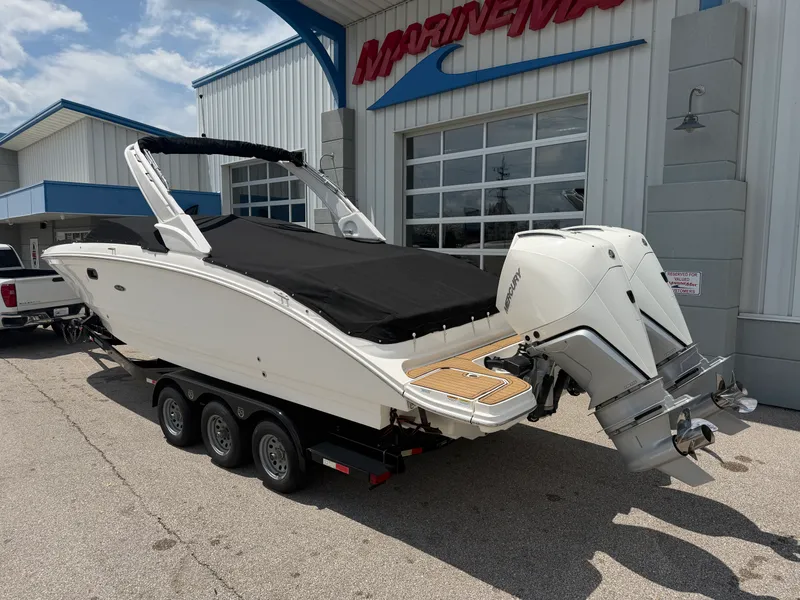 Slide: The Image of Sea Ray SDX 290 Outboard 2024 - 4