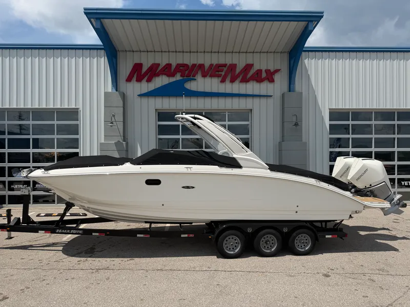 Slide: The Image of Sea Ray SDX 290 Outboard 2024 - 2