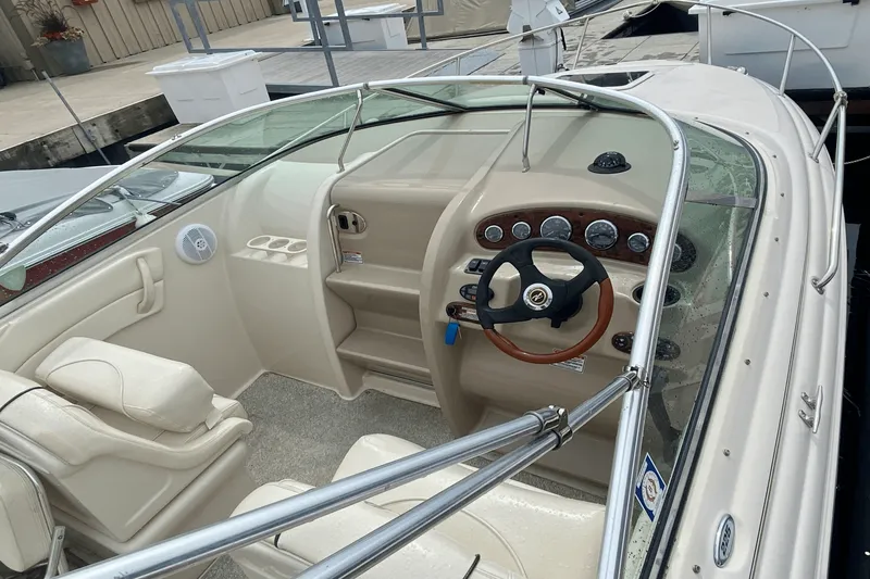 Slide: The Image of Sea Ray 225 WEEKENDER 2004 - 4