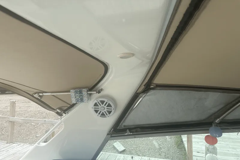 Slide: The Image of Sea Ray 330 SUNDANCER 1996 - 16