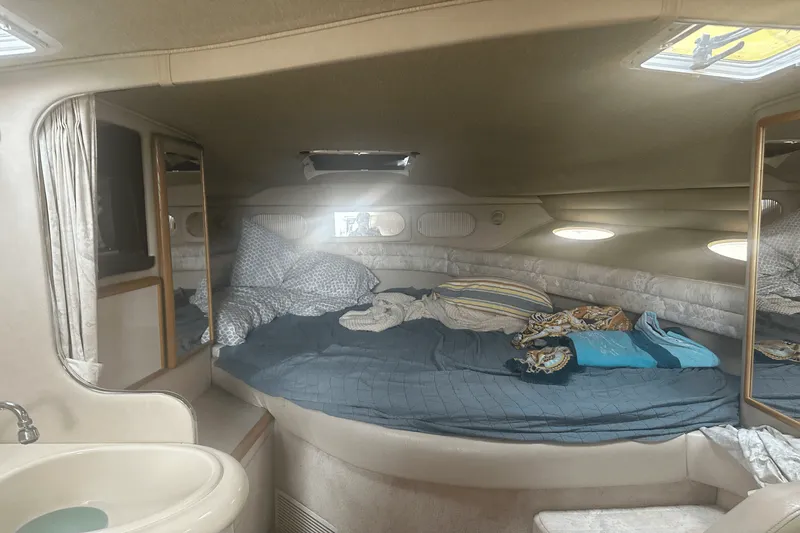 Slide: The Image of Sea Ray 330 SUNDANCER 1996 - 37