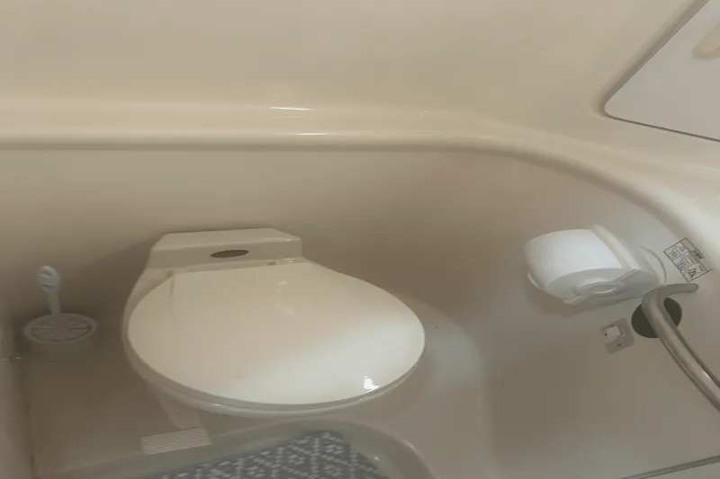 Slide: The Image of Sea Ray 330 SUNDANCER 1996 - 43