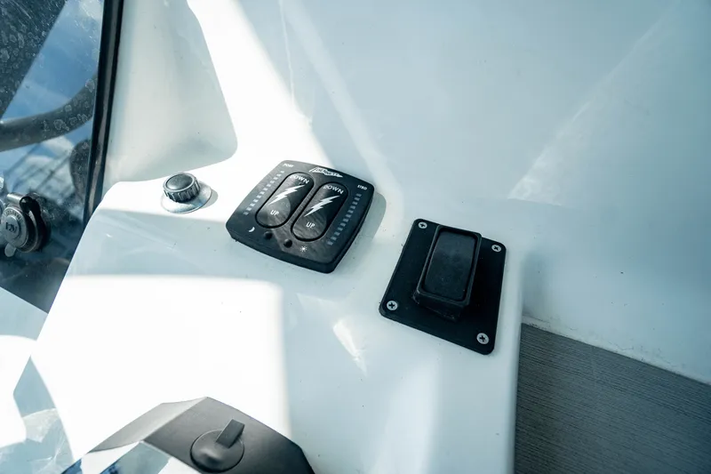 Slide: The Image of Sea Pro 239 CC 2018 - 22