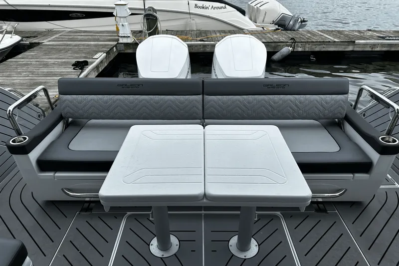 Slide: The Image of Galeon 375 GTO 2024 - 10
