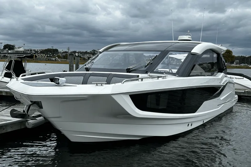 Slide: The Image of Galeon 375 GTO 2024 - 2