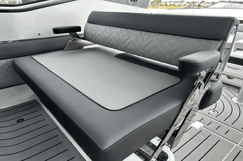 Slide: The Image of Galeon 375 GTO 2024 - 35