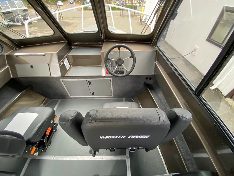 Slide: The Image of North River 23' Seahawk 2026 - 11