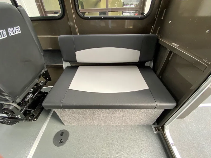 Slide: The Image of North River 23' Seahawk 2026 - 15