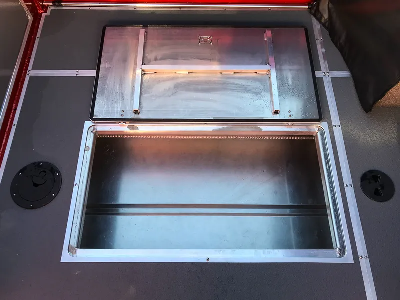 Slide: The Image of North River 21 Seahawk 2026 - 16