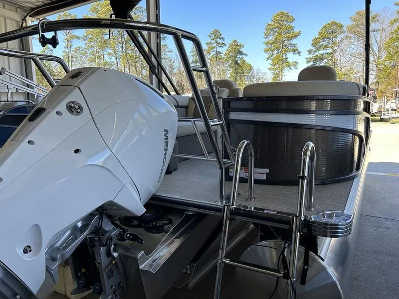 Slide: The Image of Crest Classic Platinum 240 SLC CPT DLX 2024 - 13