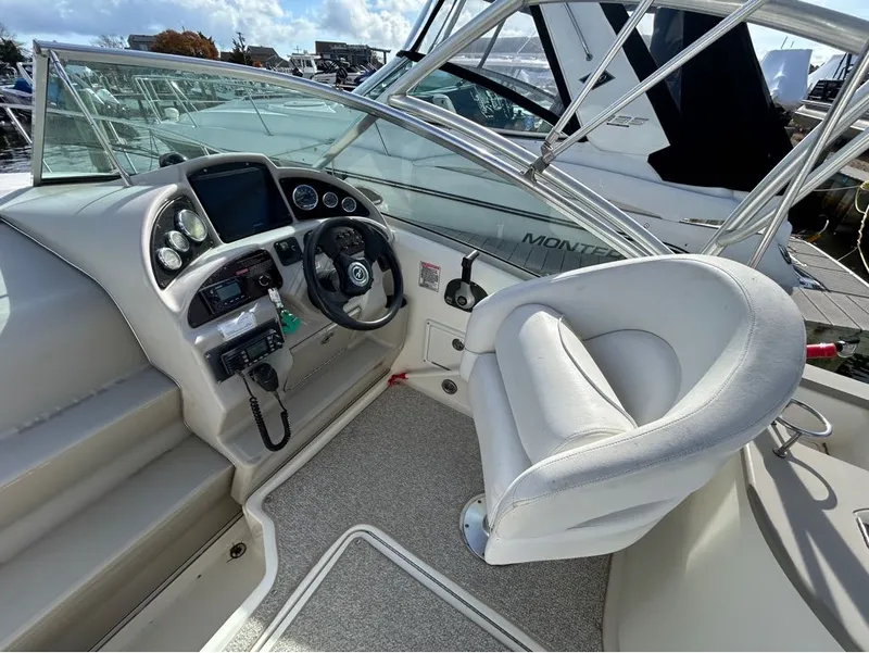 Slide: The Image of Sea Ray 270 Amberjack 2005 - 9