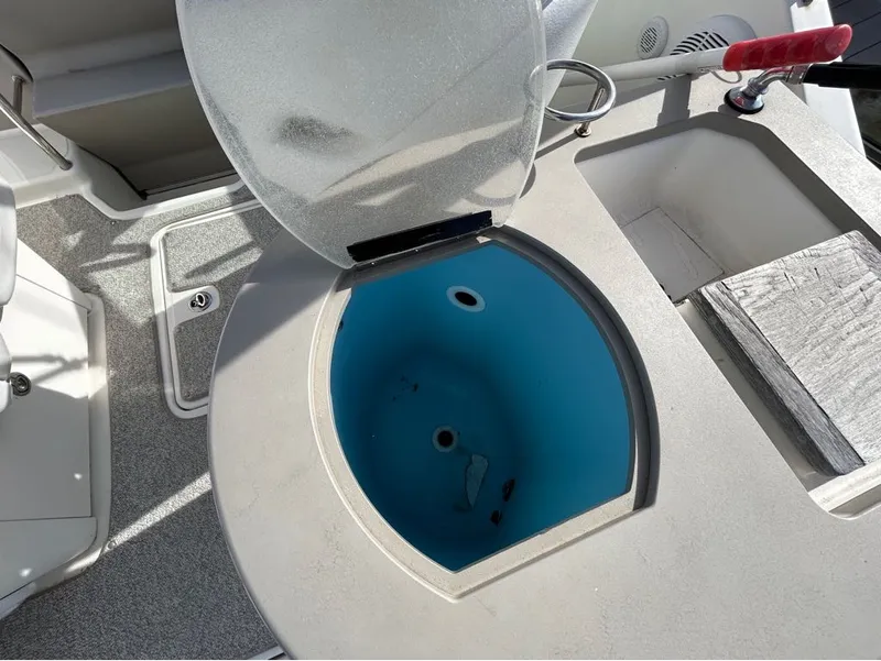 Slide: The Image of Sea Ray 270 Amberjack 2005 - 6