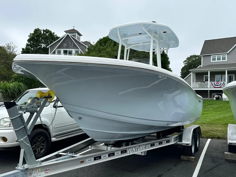 The Image of Tidewater 220 LXF 2025 - 0