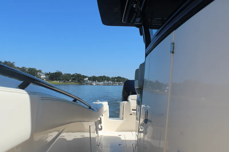 Slide: The Image of Scout 305 LXF 2026 - 28