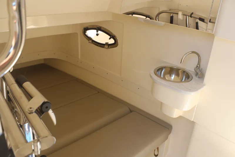 Slide: The Image of Scout 305 LXF 2026 - 30