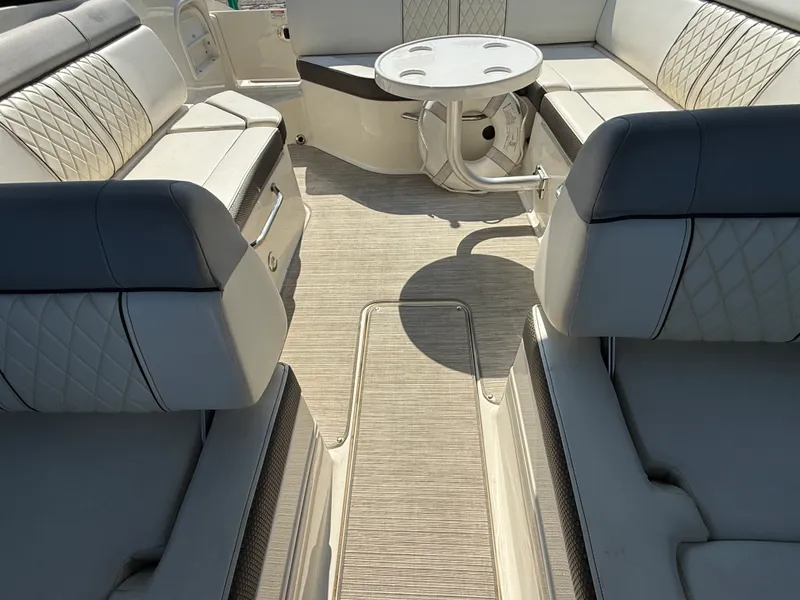Slide: The Image of Sea Ray 270 SDX 2017 - 21