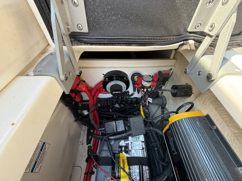 Slide: The Image of Sea Ray 270 SDX 2017 - 35