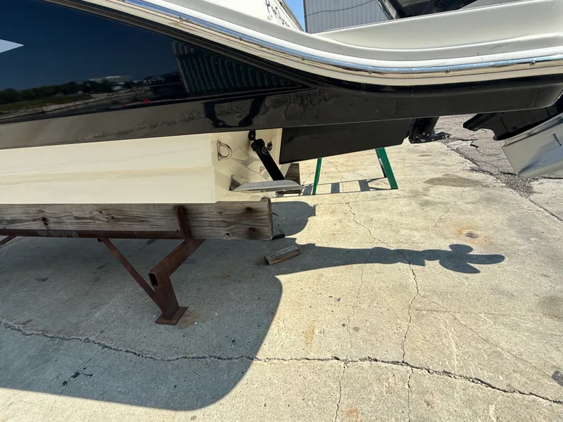 Slide: The Image of Sea Ray 270 SDX 2017 - 44