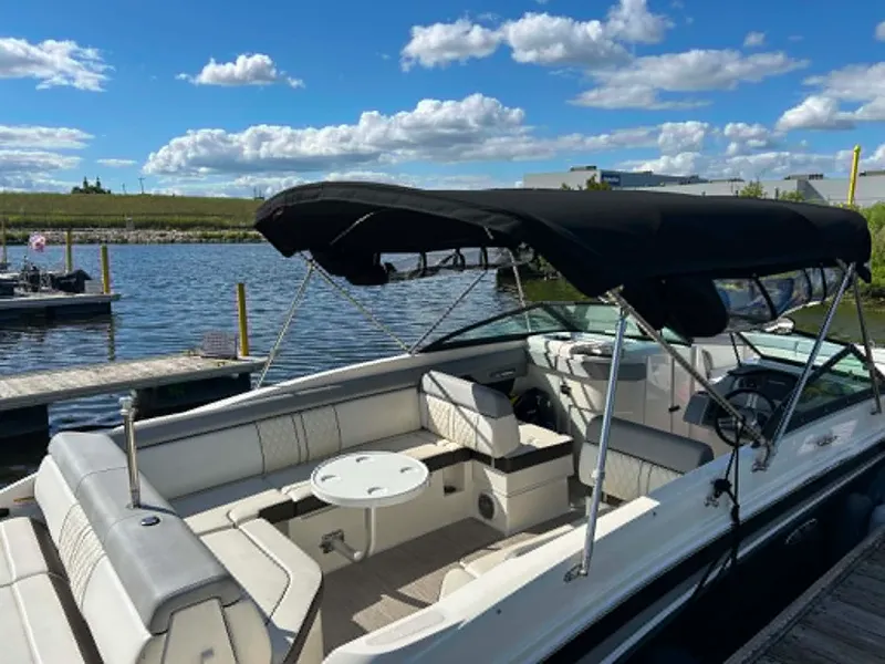 Slide: The Image of Sea Ray 270 SDX 2017 - 3