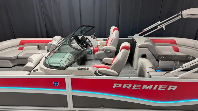 Slide: The Image of Premier 250 Solaris Sport 2024 - 5