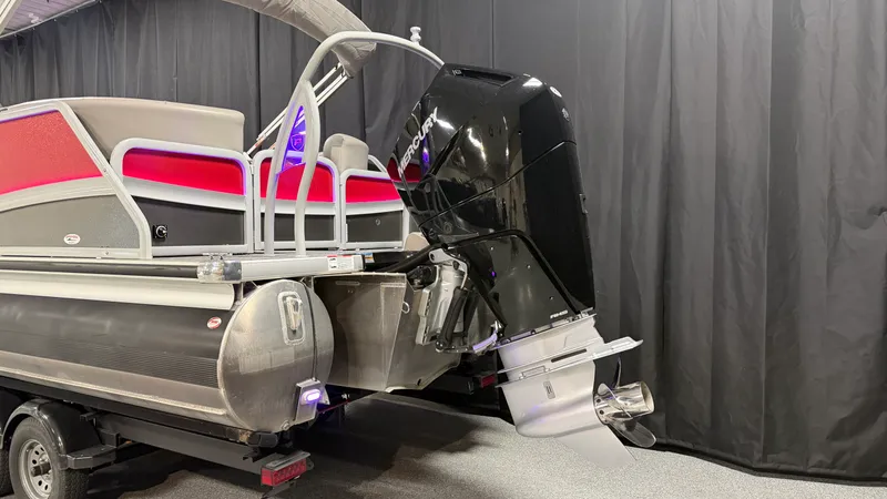 Slide: The Image of Premier 250 Solaris Sport 2024 - 7